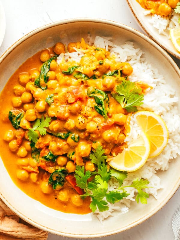 Easy Chickpea Curry (Chana Masala)