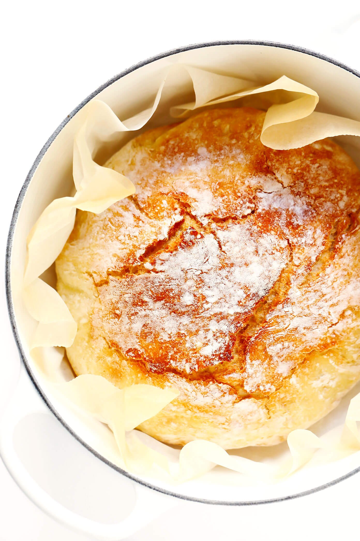 The BEST No Knead Bread recipes -- the traditional (overnight) method or a faster (2-hour) method. Both yield the most delicious crusty homemade bread loaves that are easy to make with minimal hands-on prep time. | gimmesomeoven.com #bread #noknead #easy #side #vegan #vegetarian #homemade Easy Homemade Bread Recipe