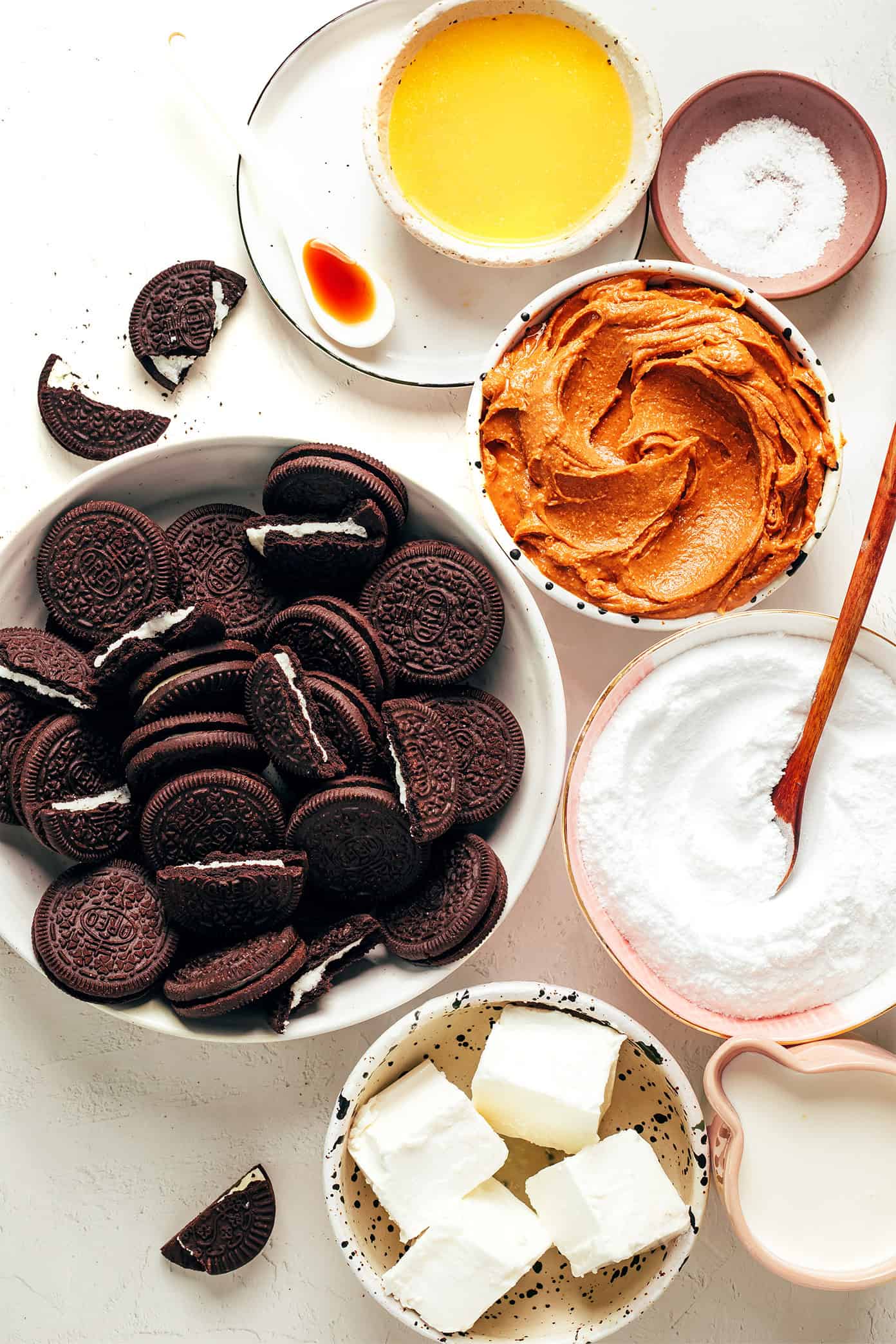 This classic no-bake peanut butter pie recipe features a chocolate Oreo crust and a fluffy peanut butter filling. The perfect easy summer dessert! | gimmesomeoven.com Peanut Butter Pie Ingredients